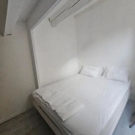 Le Soleil Bleu 6 People Clim