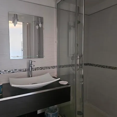 Le Soleil Bleu 6 People Clim * Le Barcarès